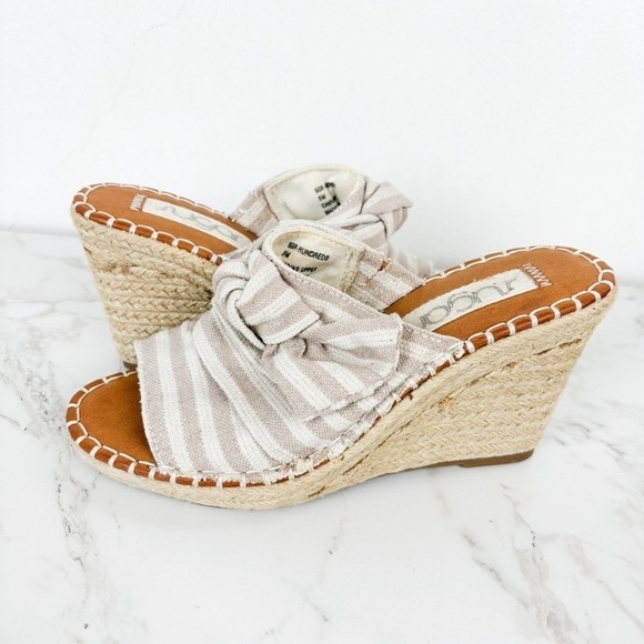 Sugar Women's Canvas Woven Wedge Sandals Sz 8 - Picture 1 of 9